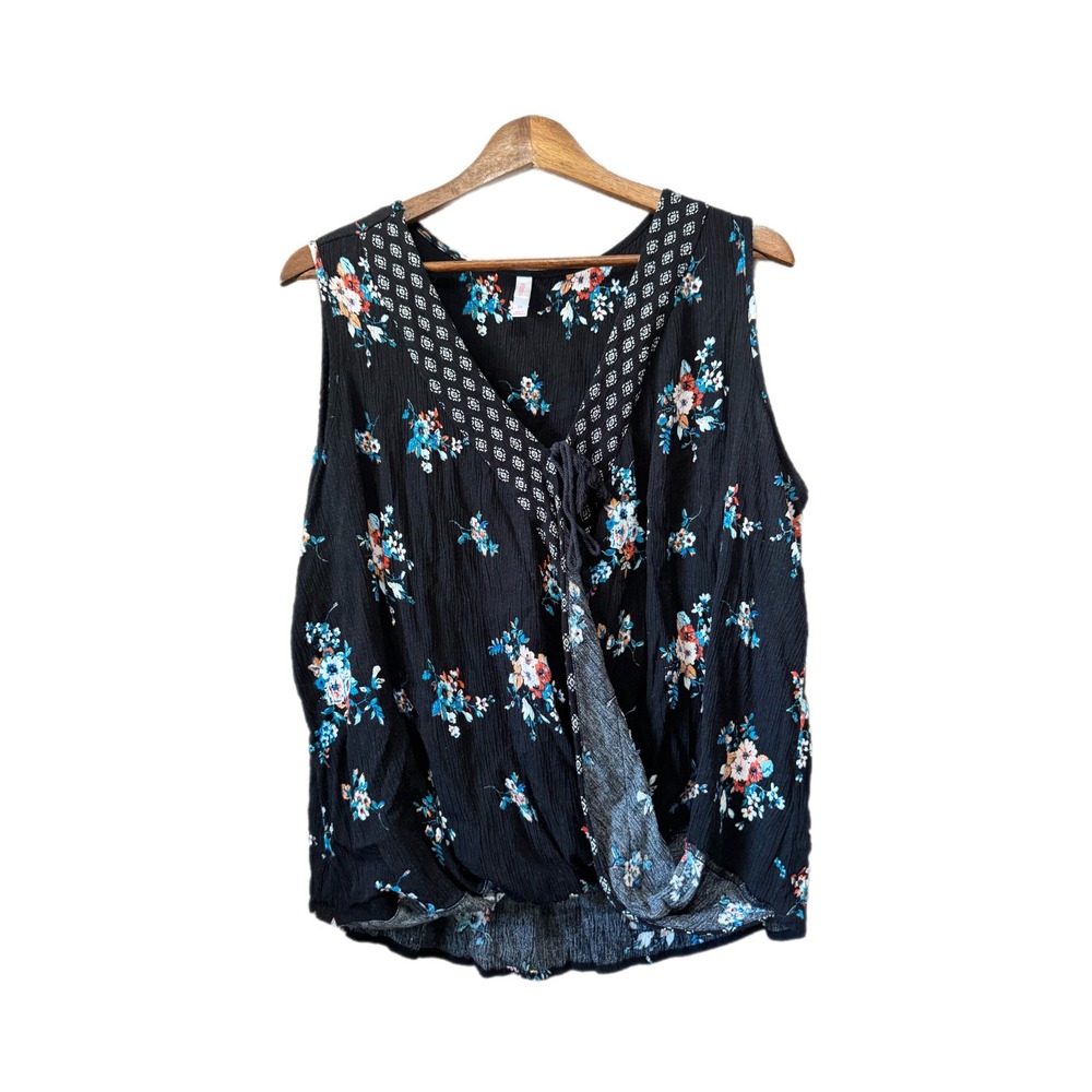 Xhilaration Tank Top Womens 2X Black Floral Excellent Faux Wrap Surplice Rayon